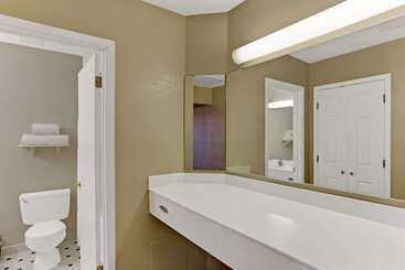 هتل Days Inn By Wyndham Tucson City Center
