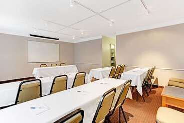 هتل Days Inn By Wyndham Tucson City Center