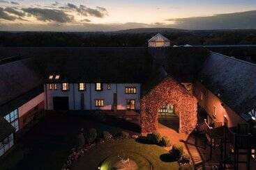 Forest Of Arden Hotel And Country Club
