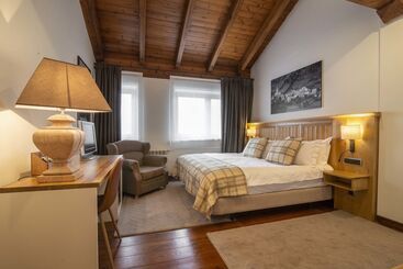 هتل Eira Ski Lodge