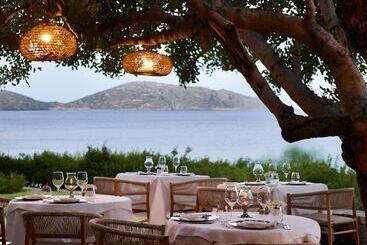 هتل Elounda Mare Relais & Chateaux