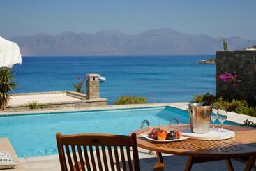 هتل Elounda Mare Relais & Chateaux