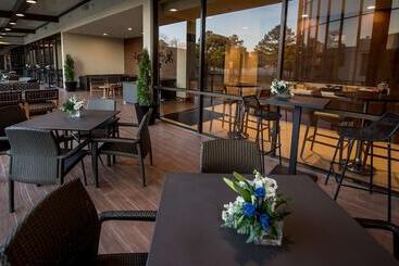 هتل Hilton Memphis