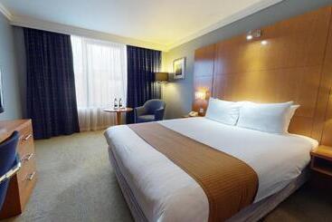 هتل Holiday Inn Milton Keynes Central, An Ihg