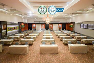 Hua Hin Grand Hotel And Plaza   Sha Extra Plus