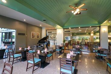 Hua Hin Grand Hotel And Plaza   Sha Extra Plus