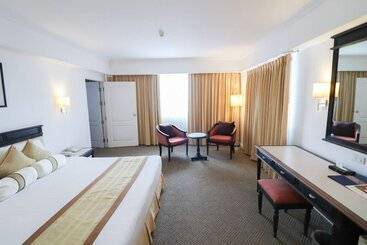 Hua Hin Grand Hotel And Plaza   Sha Extra Plus