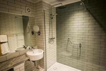 The New Hobbit Hotel Rooms