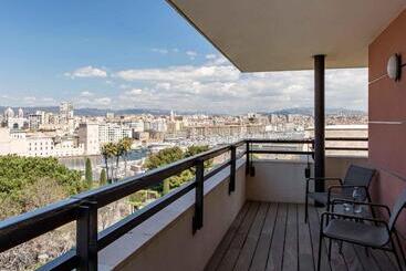 New Hotel Of Marseille   Vieux Port