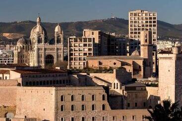 New Hotel Of Marseille   Vieux Port