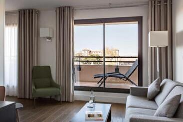 New Hotel Of Marseille   Vieux Port