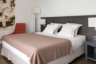 New Hotel Of Marseille   Vieux Port