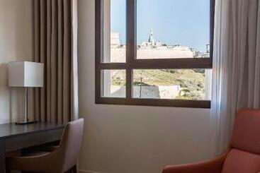 New Hotel Of Marseille   Vieux Port