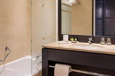 New Hotel Of Marseille   Vieux Port