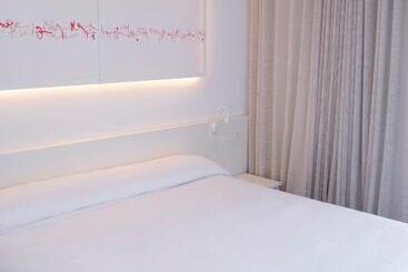هتل Paraiso Beach By Llum - Adults Only