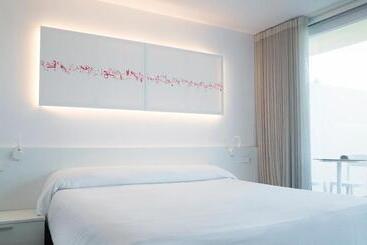 هتل Paraiso Beach By Llum - Adults Only