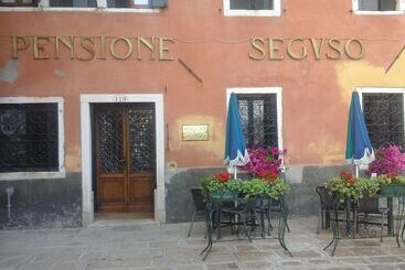 هتل Pensione Seguso