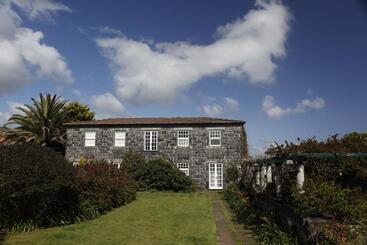 Quinta Das Buganvilias - Castelo Branco - Faial Island