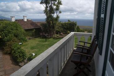 هتل Quinta Das Buganvilias