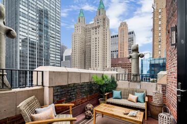 The Lexington Hotel, Autograph Collection