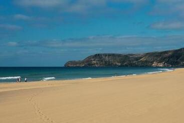 هتل Torre Praia