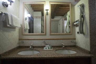 UNAHOTELS Palazzo Mannaioni Toscana