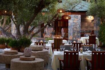 Porto Elounda Golf & Spa Resort, Six Senses Spa