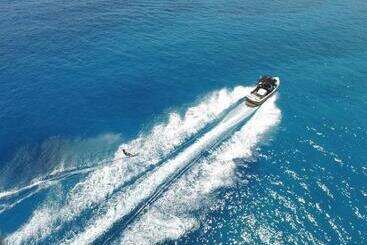 Porto Elounda Golf & Spa Resort, Six Senses Spa