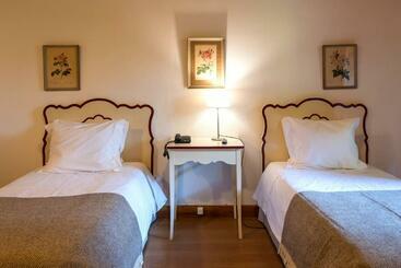 إقامة Casa Do Jardim