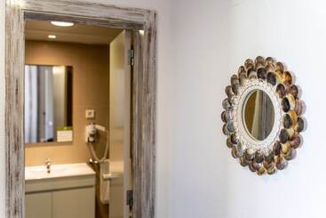 Vila Baleira Suites