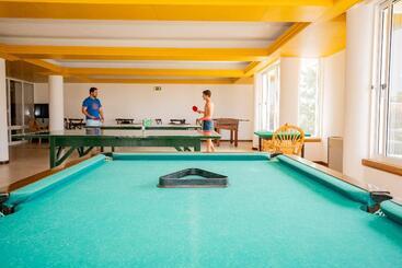 Vila Baleira Suites
