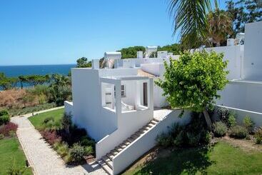 Villas D água Beachfront Resort