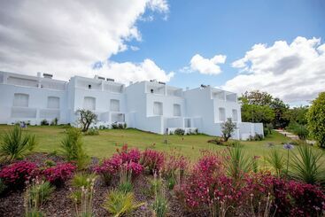 Villas D água Beachfront Resort
