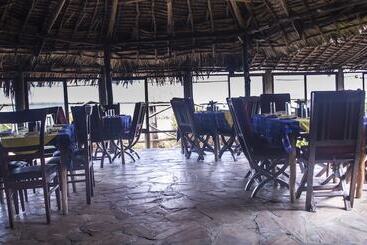 هتل Millennium Sea Breeze Resort