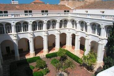هاستل Grupoandria El Claustre De Ciutadella Hospederia