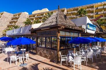 Apartamentos Bluebay Beach Club