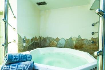 Apartamentos Bluebay Beach Club