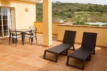 Apartamentos Vista Real