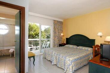Hostal Es Pi 2 - Playa Mitjorn