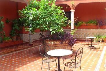 هتل Al Andalus Jerez