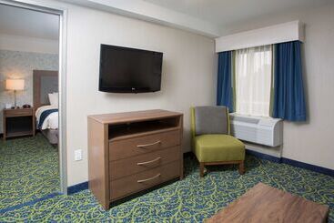 Best Western Plus Portsmouth Hotel & Suites