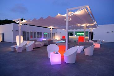 هتل Cala Llenya Resort Ibiza