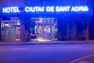 هتل Ciutat De Sant Adria
