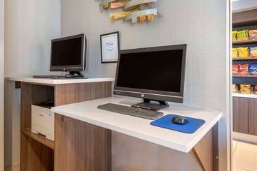 هتل Comfort Inn & Suites Melbourneviera