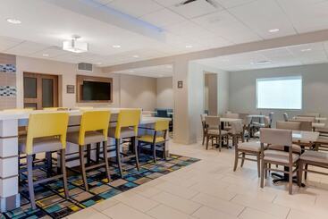 هتل Comfort Inn & Suites Melbourneviera