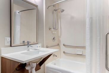 هتل Comfort Inn & Suites Melbourneviera
