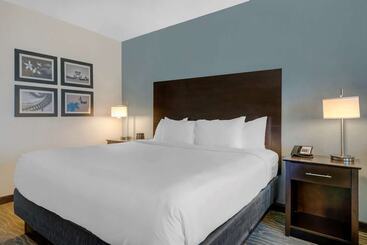 هتل Comfort Inn & Suites Melbourneviera
