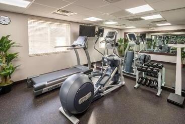 هتل Country Inn & Suites By Radisson, Rochester Pittsford Brighton, Ny