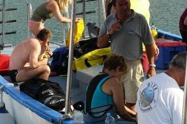 هتل & Diving Les Illes