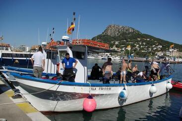 هتل & Diving Les Illes
